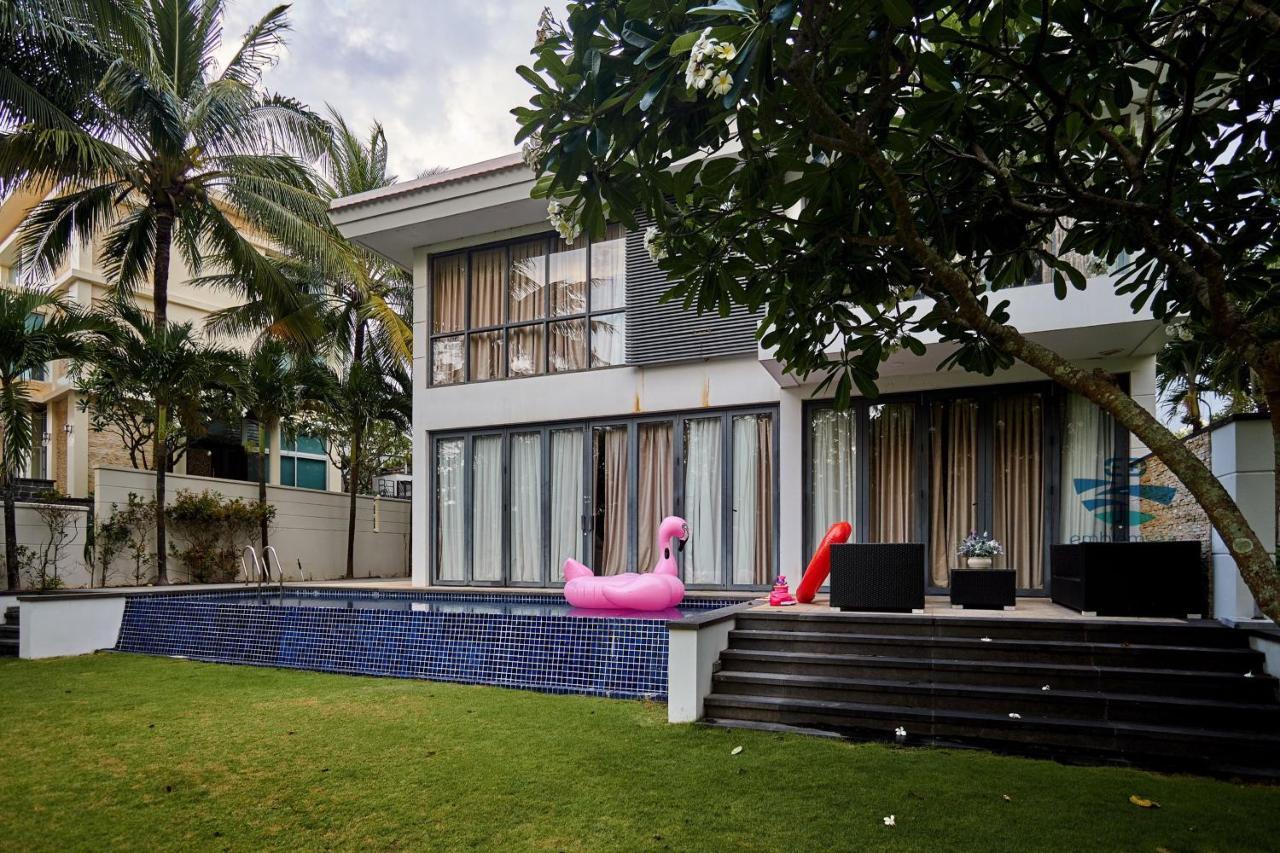 Emblem Sea 4 Bedroom Villas Da Nang Exterior foto