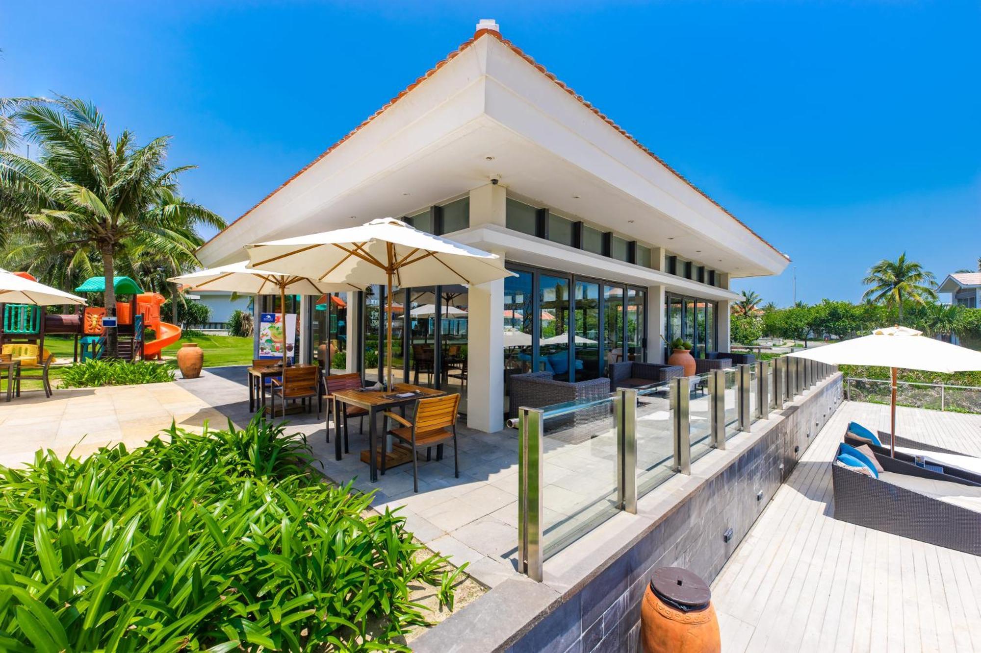 Emblem Sea 4 Bedroom Villas Da Nang Exterior foto